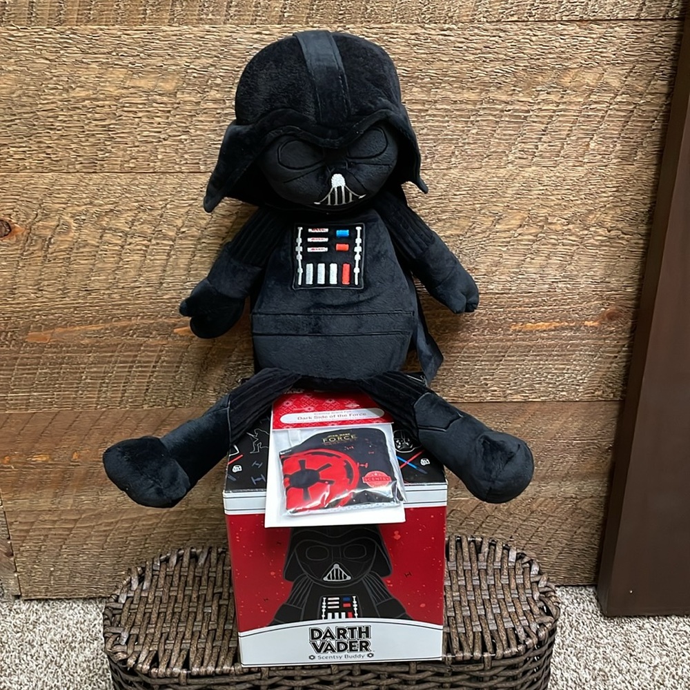 Scentsy Buddy - Darth Vader with Star Wars Dark Side of the Force Scent Pak NEW